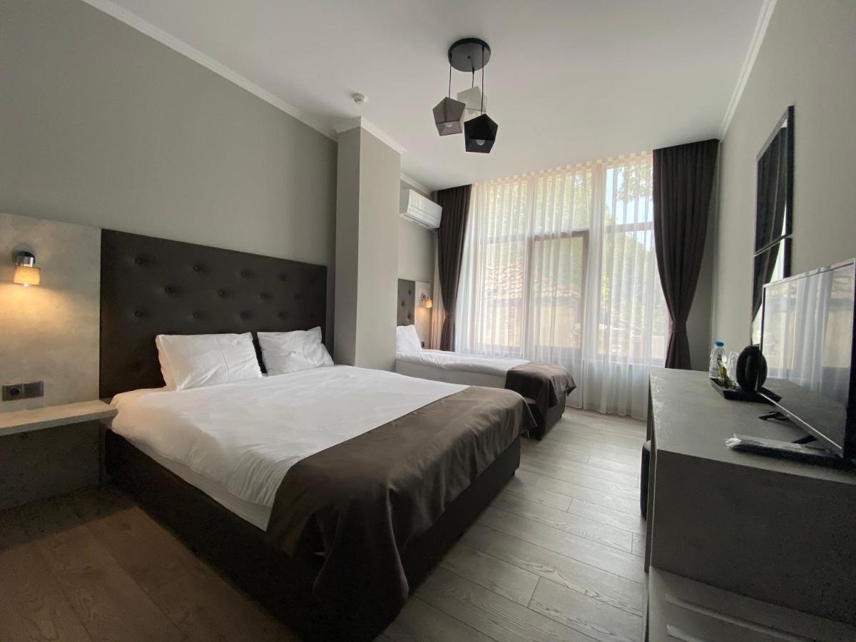 Comfort Guest Rooms Καζανλούκ Εξωτερικό φωτογραφία