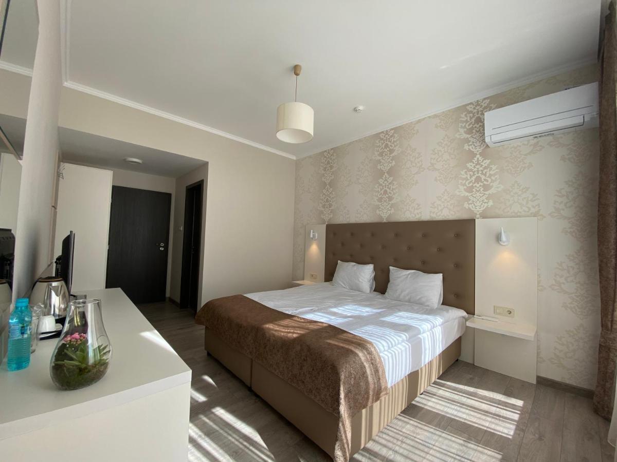 Comfort Guest Rooms Καζανλούκ Εξωτερικό φωτογραφία