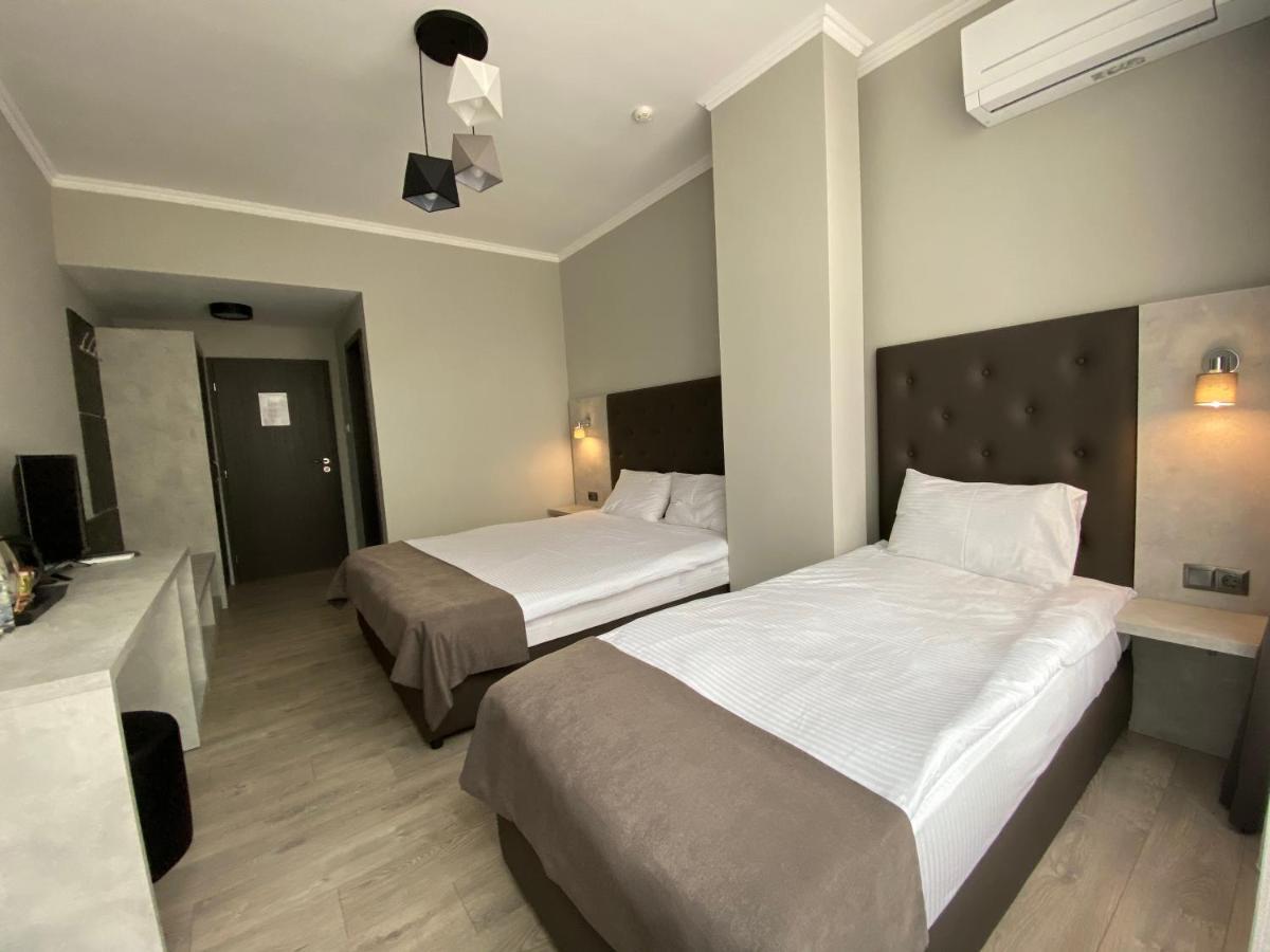 Comfort Guest Rooms Καζανλούκ Εξωτερικό φωτογραφία